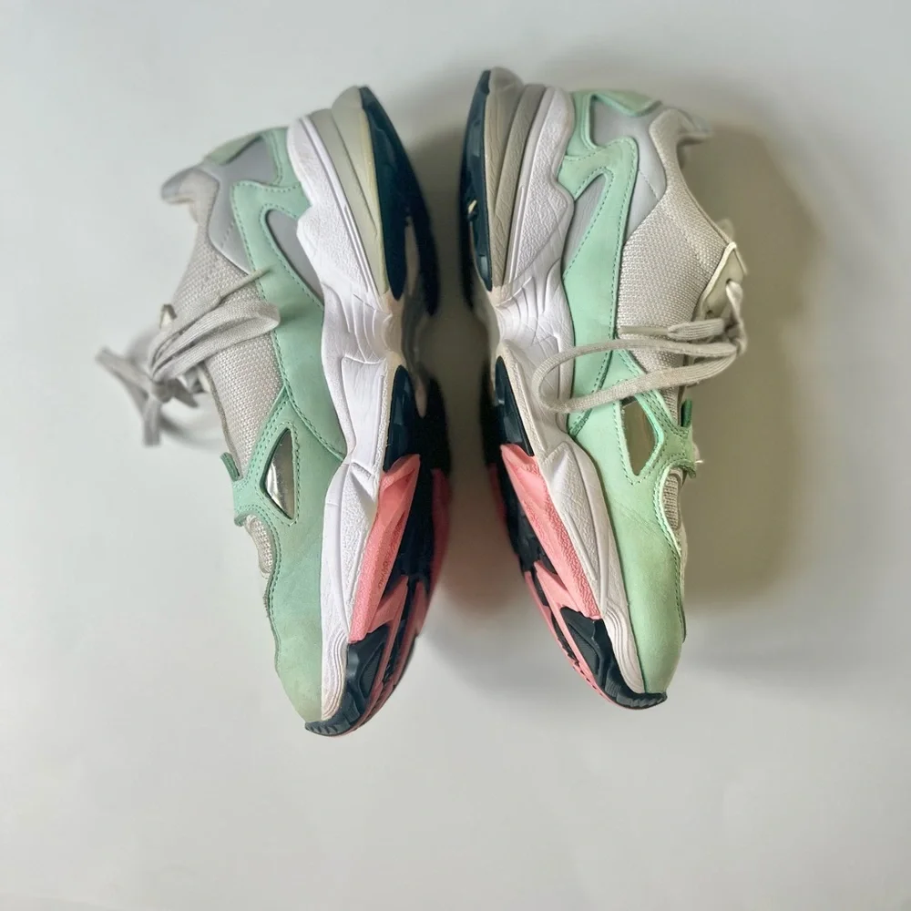Adidas Falcon grey and green athletic shoe sneakers size 8 - Picture 2 of 7